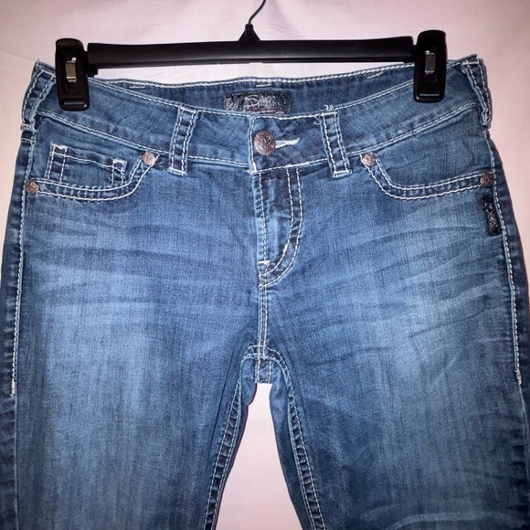 Silver Suki Women’s Capris - Picture 2 of 10